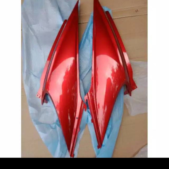 Body belakang Honda Beat Karbu merah