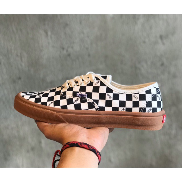vans authentic checkerboard gum