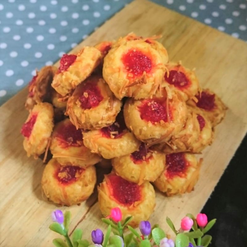 

Strawberry Cheese Thumbprint Cookies Toples Besar 800ml