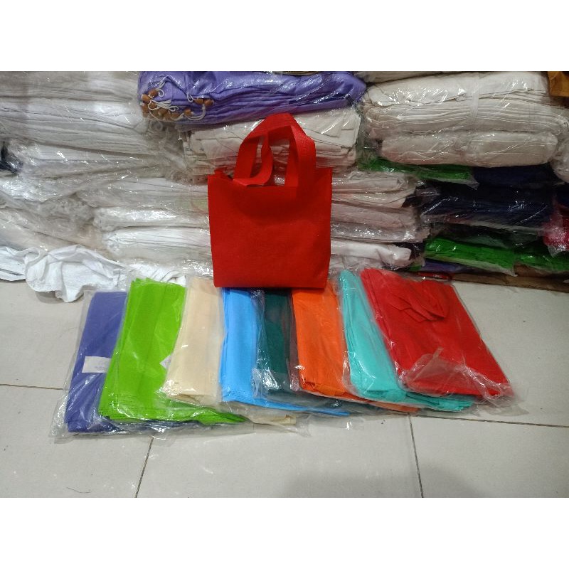 

tas kain spunbond mini isi 12 pcs terlaris