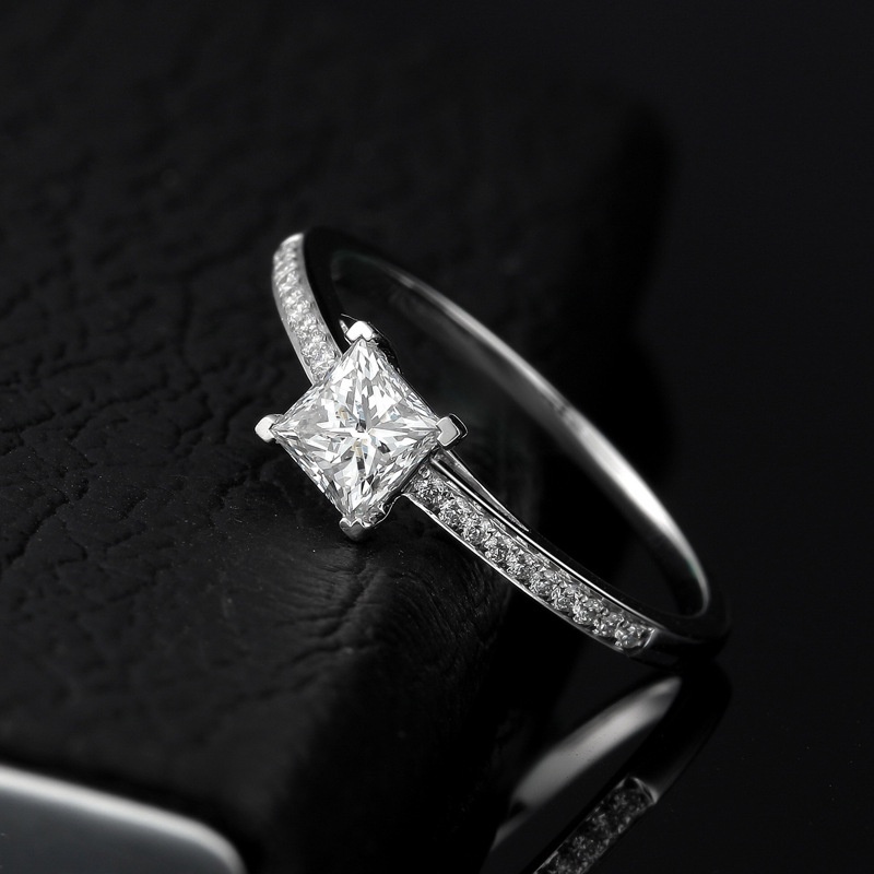 Cincin Sterling Silver 925 Dengan Cubic Zirconia Untuk Wanita