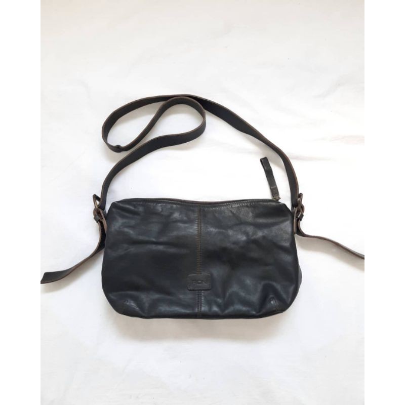 Fion Leather Sling Bag Second