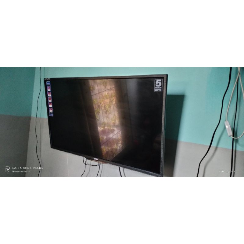 LED TV AKARI 32 INCH KIRANA BEKAS