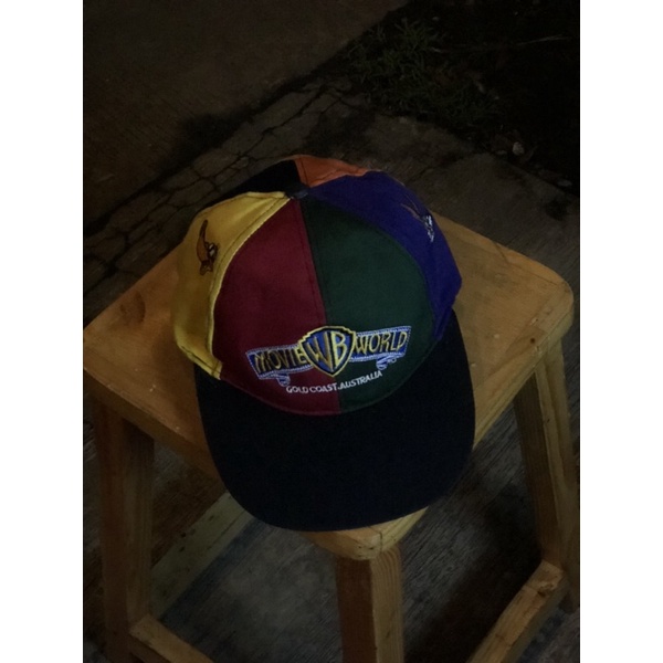 Topi Warner Bross Looney Tunes