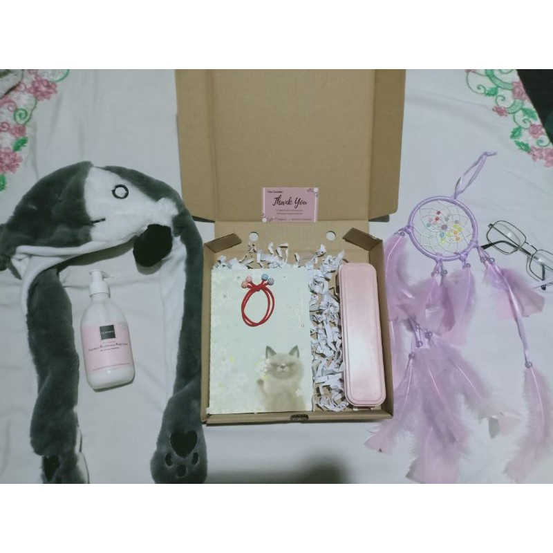 

GIFT BOX BIRTHDAY, GRADUATION, ANNYVERSARY|PAKET MURAH