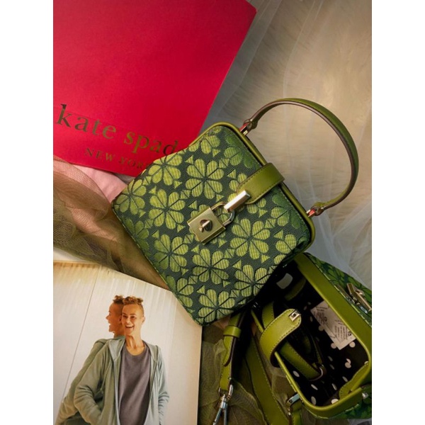 Kate spade Remedy spade flower small top handle green nwt