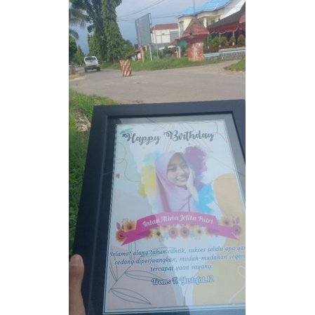 

Kado Ulang Tahun/Wisuda/Wedding/Dll.