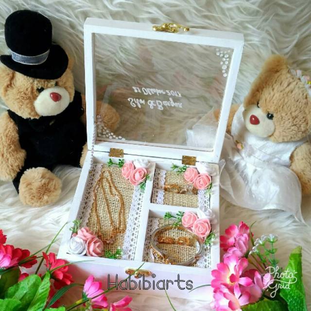 Wooden box / kotak cincin kayu 17,5x17,5x7cm TUTUP AKRILIK