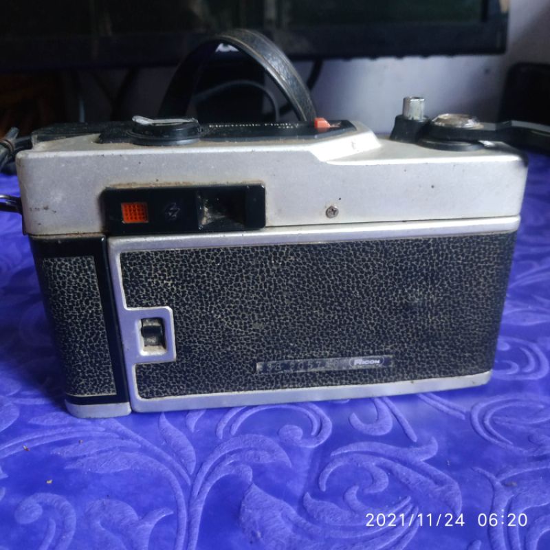 Ricoh KR-5 analog camera vintage