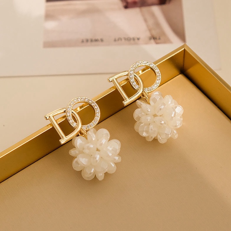 New Korean Sweet Resin Holiday Flower Stud Earrings For Women Fashion Elegant Acrylic Earrings Party Jewelry