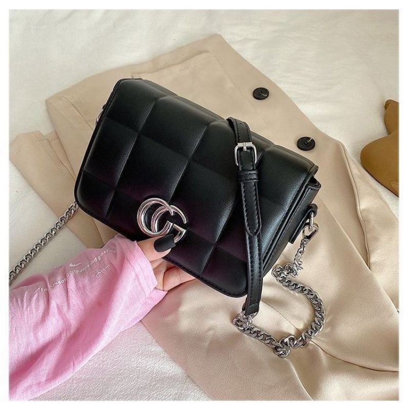 tas import wanita cantik