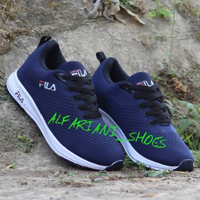  Sepatu  Pria Olahraga  Sepatu  Running Fila  Zoom Shopee 