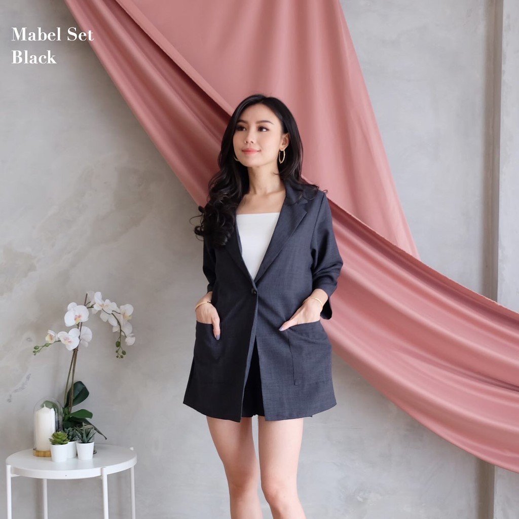 Mabel Set Wanita-Black