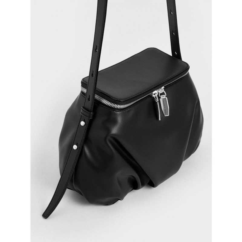 New Bucket Shoulder Bag