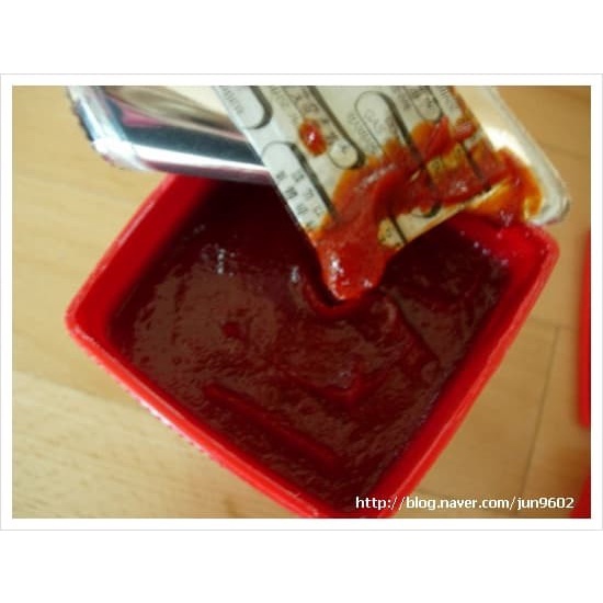 

Sambal-Aneka- Saus Bibimbap Gochujang Sampyo 170 Gram -Aneka-Sambal.