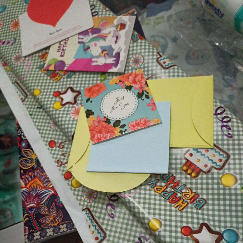 

bungkus kertas kado