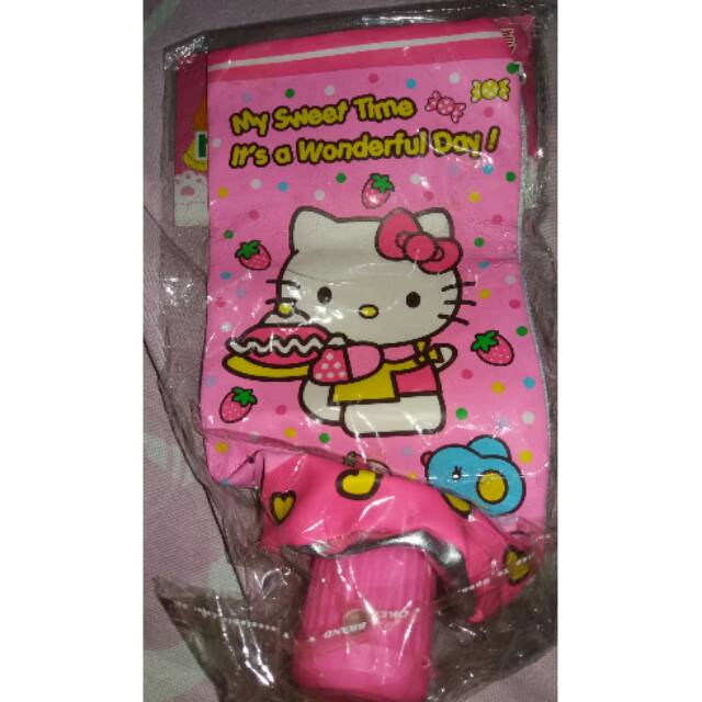 

Kotak pensil Hello Kitty