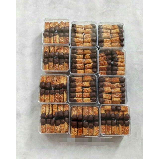 

kue kering keju celup cokelat/toples 400 gram