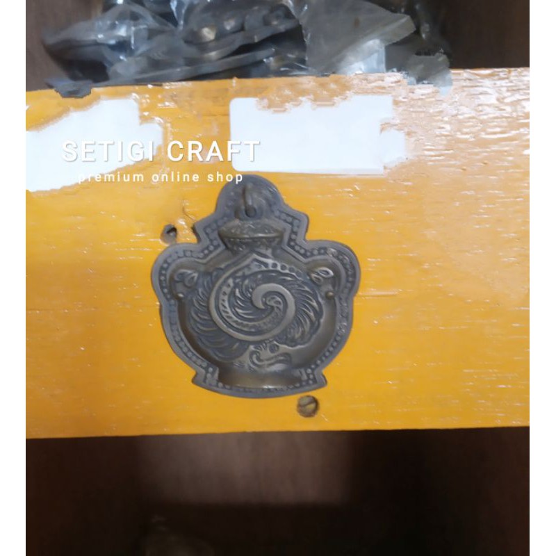 Tarikan Laci Klasik TLK16