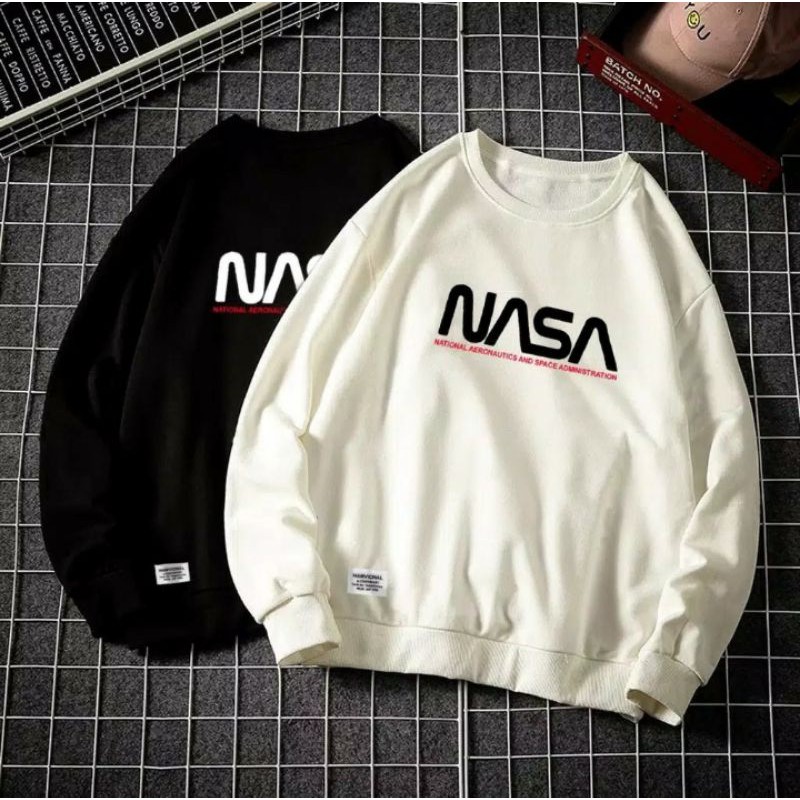 Sweater NASA pria