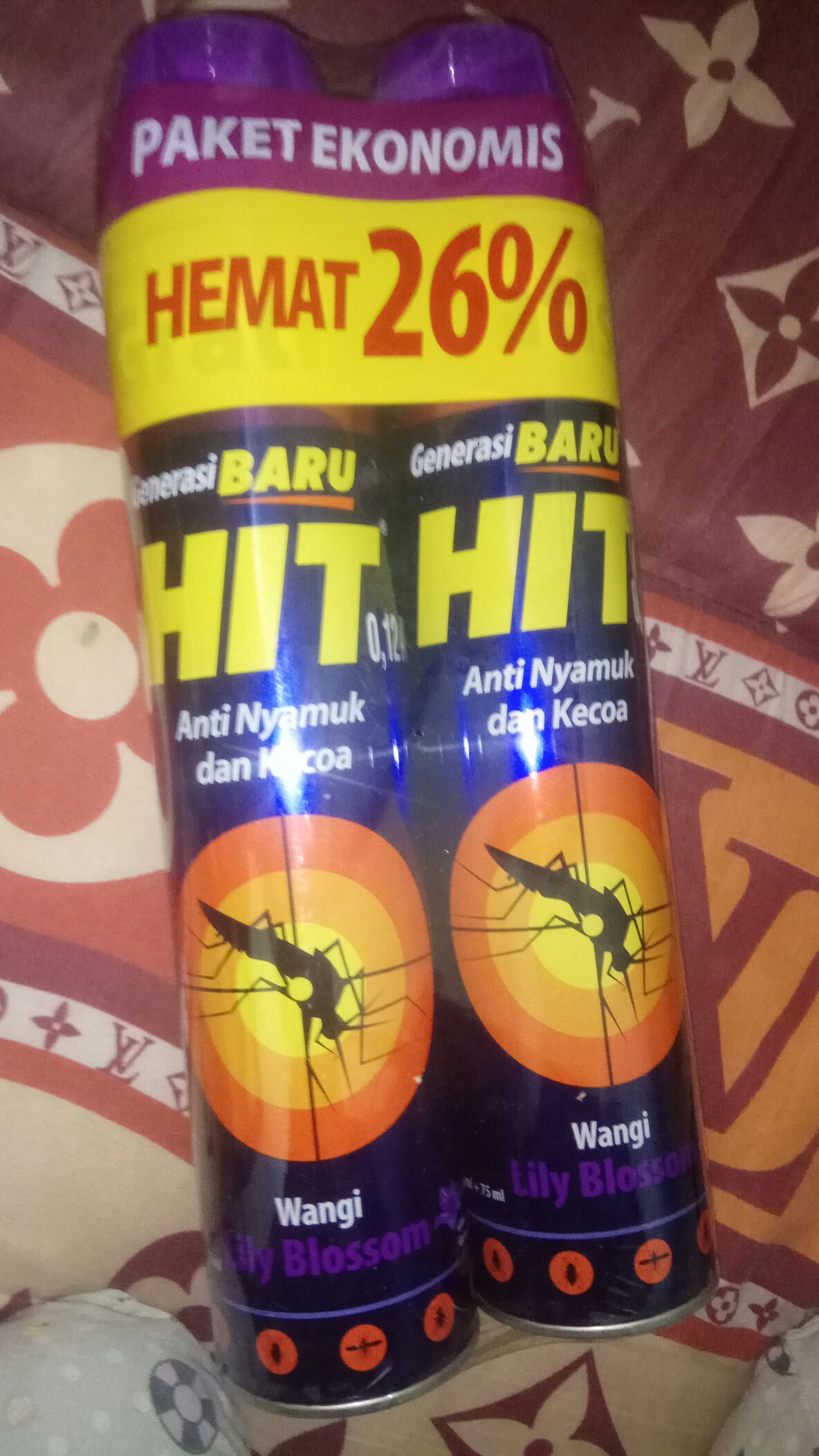 Hit Aerosol Anti Nyamuk Lily Blossom With Geranium Oil 600 Ml + 75 Ml