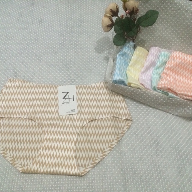 Celana dalam wanita zh 841