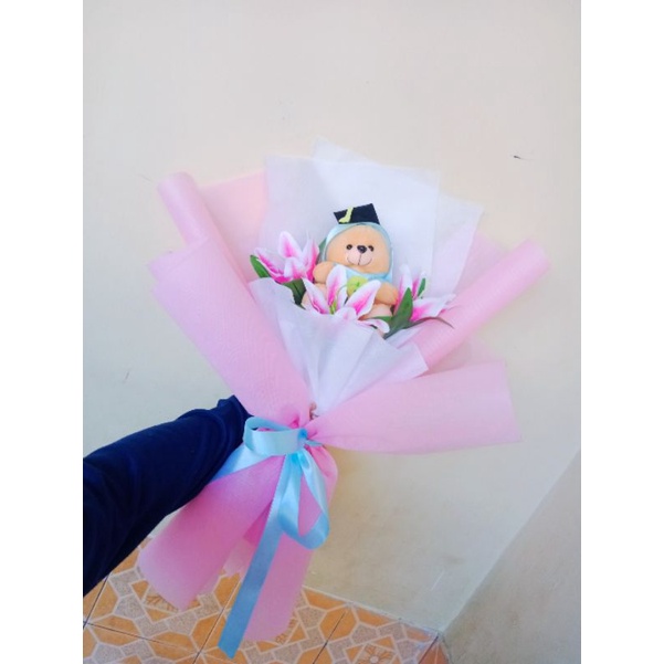 Buket Wisuda / buket boneka / buket murah / kado / kado wisuda