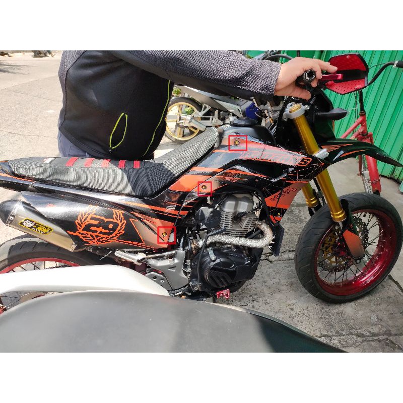 NACOM DV Baut Sayap Body CRF  (Kiri Kanan)