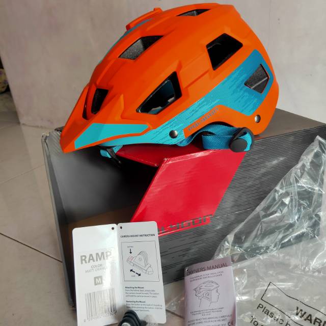 Helm sepeda Polygon Ramp