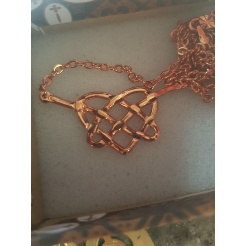 kalung cinta ikatan cinta