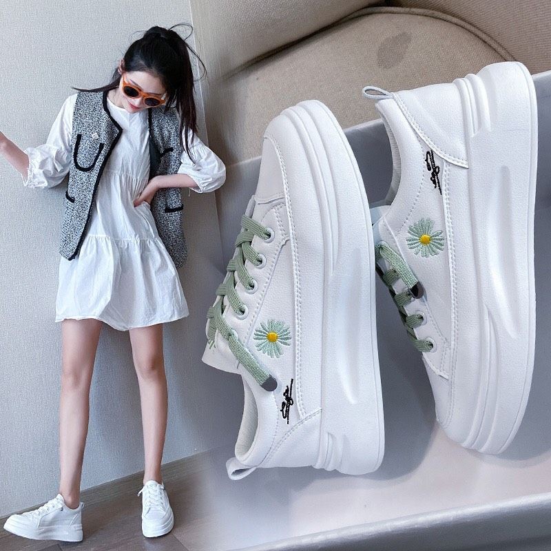 ( AMOUR ) Sepatu Wanita Sneakers Basic Fashion Import Putih  Z12