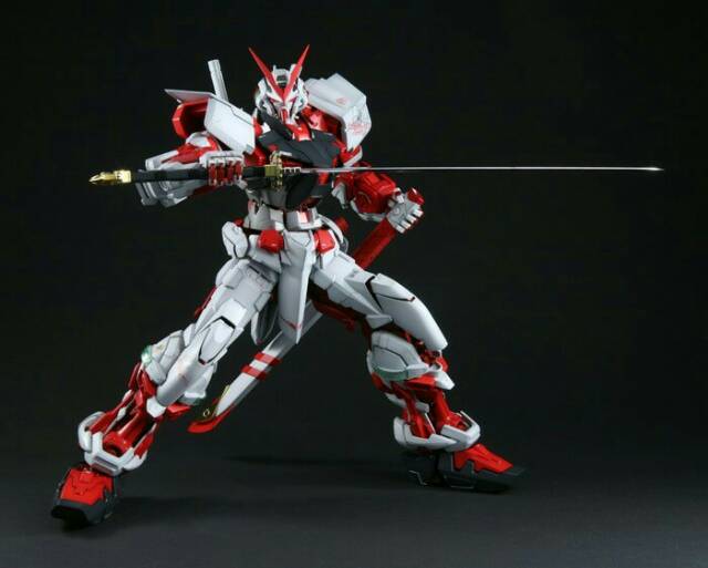 Pg Perfect Grade 1/60 Astray Red Frame Gundam