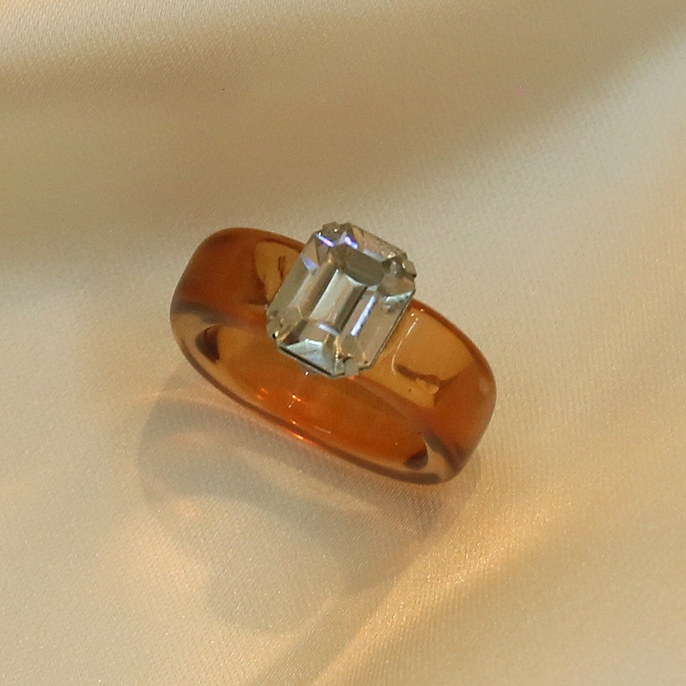 MXBEAUTY Elegant Finger Ring Trendy Geometric Resin Rings Women Fashion Jewelry Cool Rhinestone Girls Acrylic Transparent/Multicolor