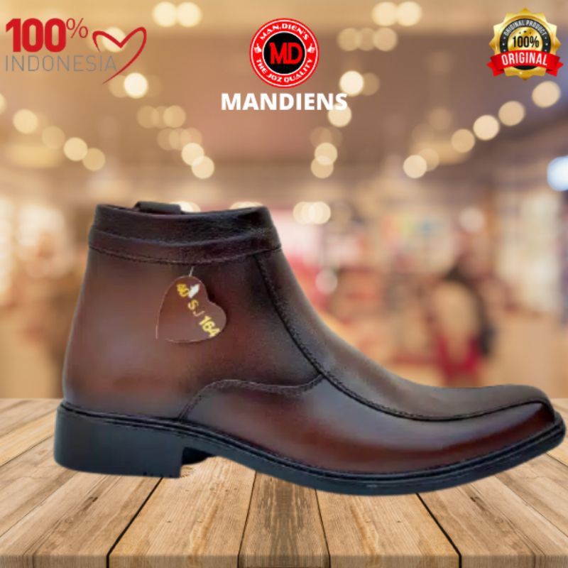 MANDIENS - Sepatu Boots Kulit Pria Medali BJ164 Coklat - Boot Kulit Asli Gaya Majapahit untuk Kerja