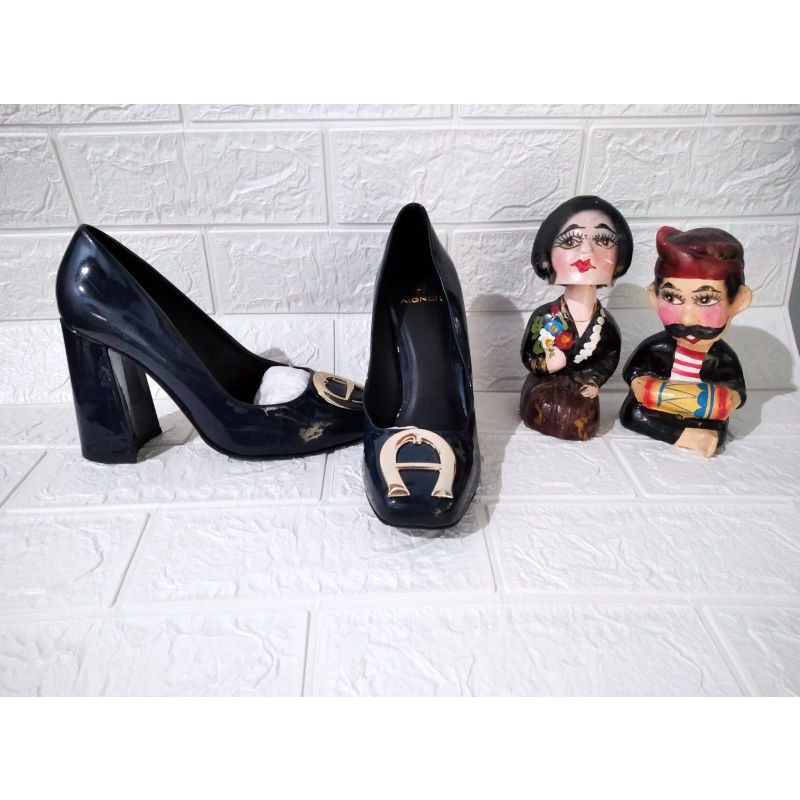 Sepatu Original Aigner