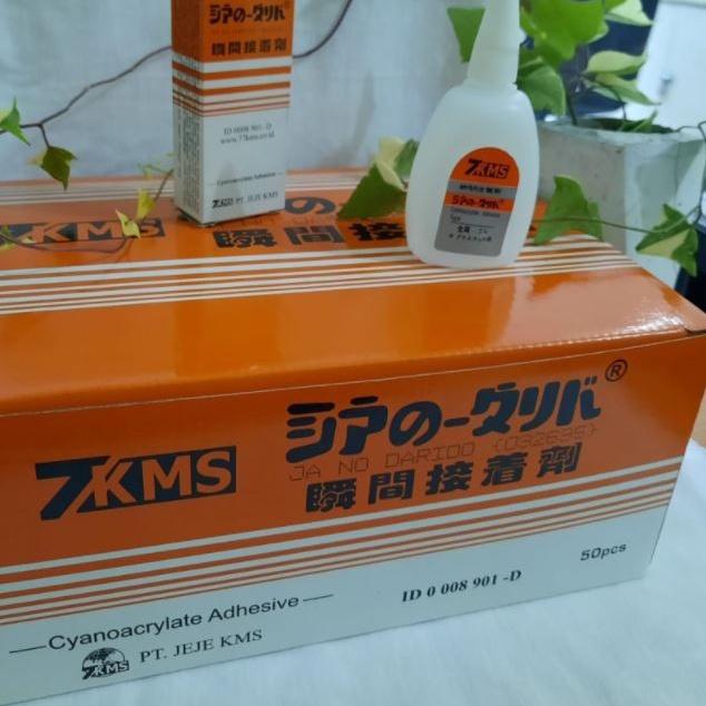 

Berkualitas! 50 PCS LEM KOREA 77 KMS / LEM SERBA GUNA TETES ORIGINAL 100%
