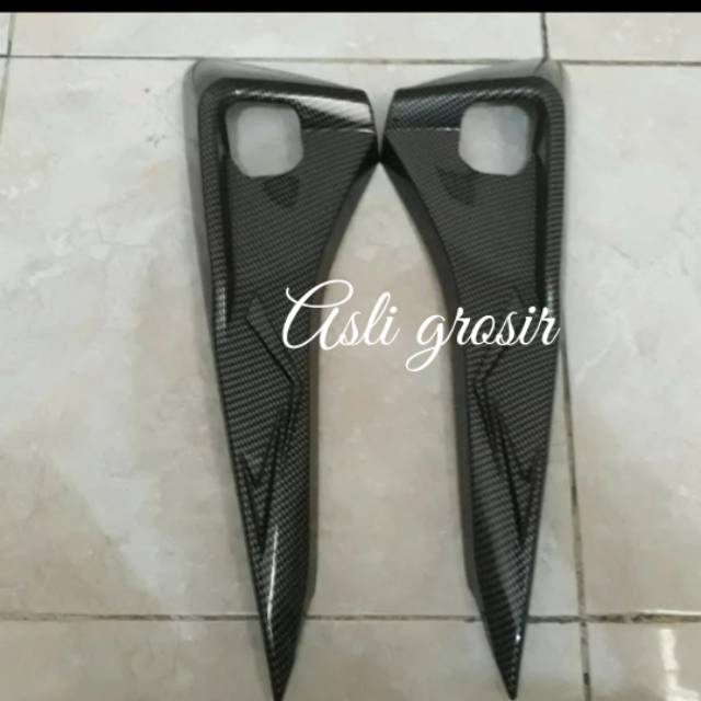 COVER TUTUP INJAKAN BELAKANG YAMAHA AEROX 155 CARBON IMPORT