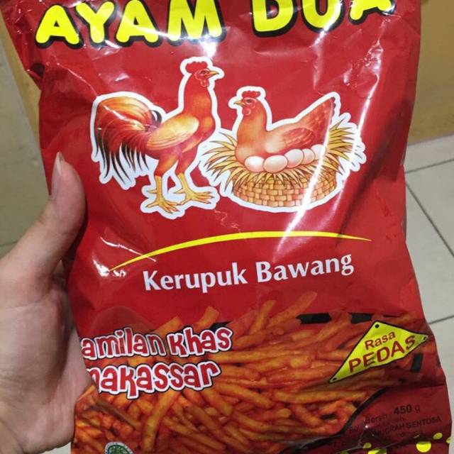 Kerupuk bawang 450 gram cap ayam dua khas makassar