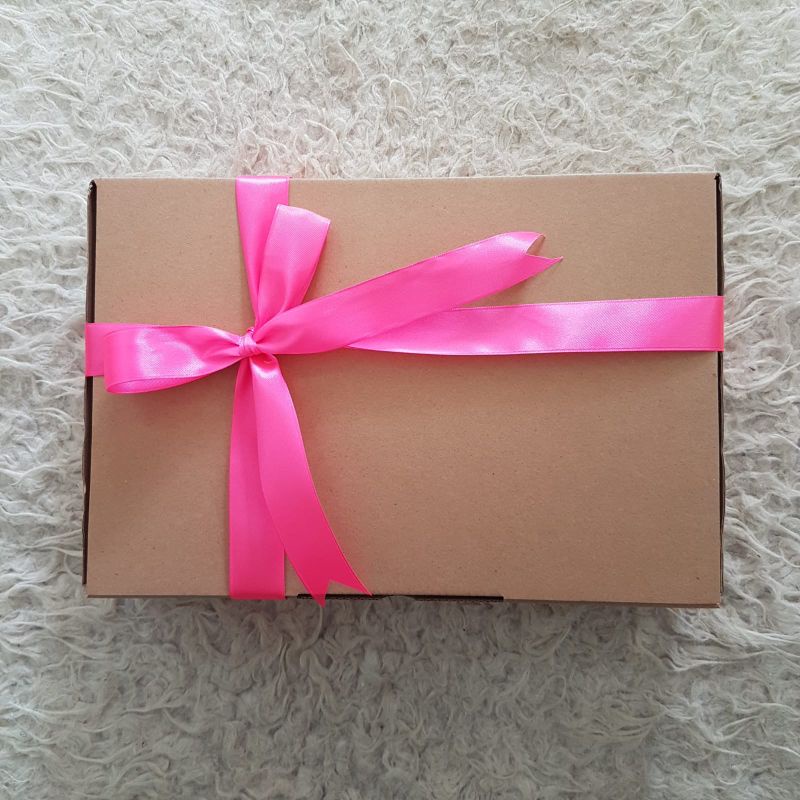 box Hamper untuk Hadiah / Gift dan Kertas Kado