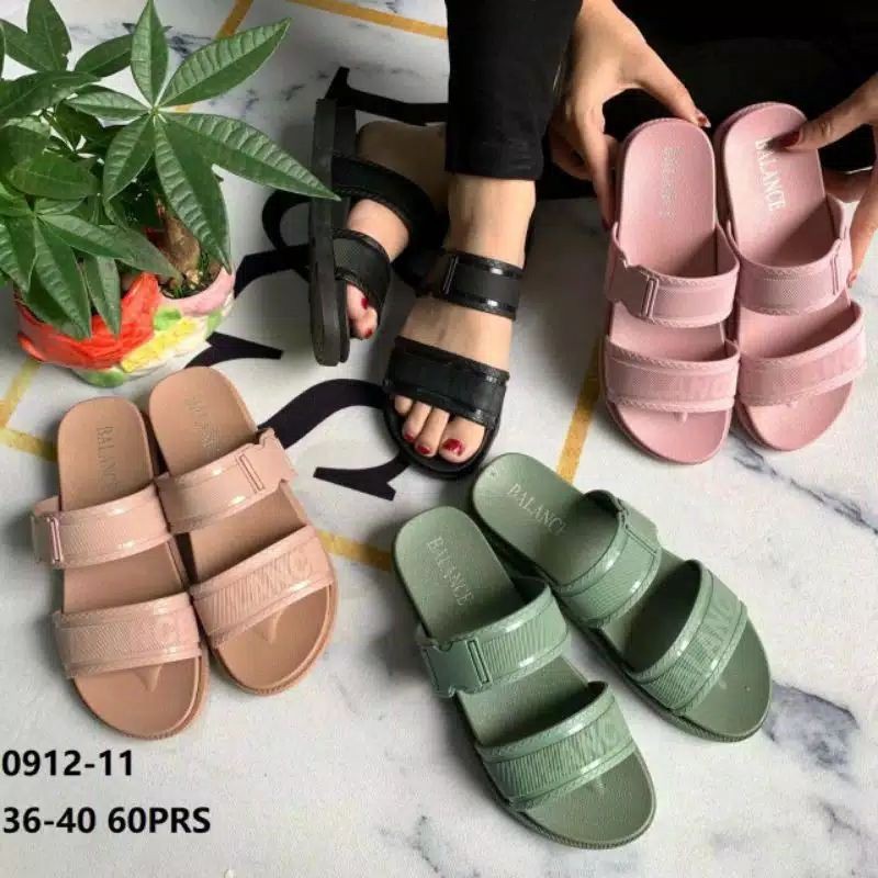 sandal wanita karet jelly ban2 polosBalance new