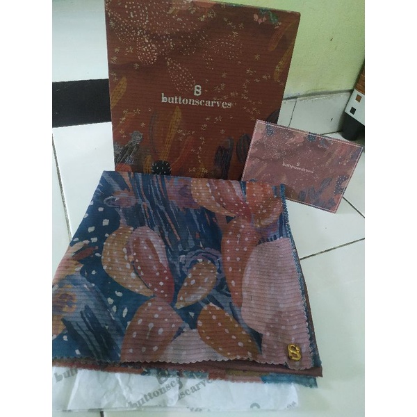 opuntia russet preloved Buttonscarves