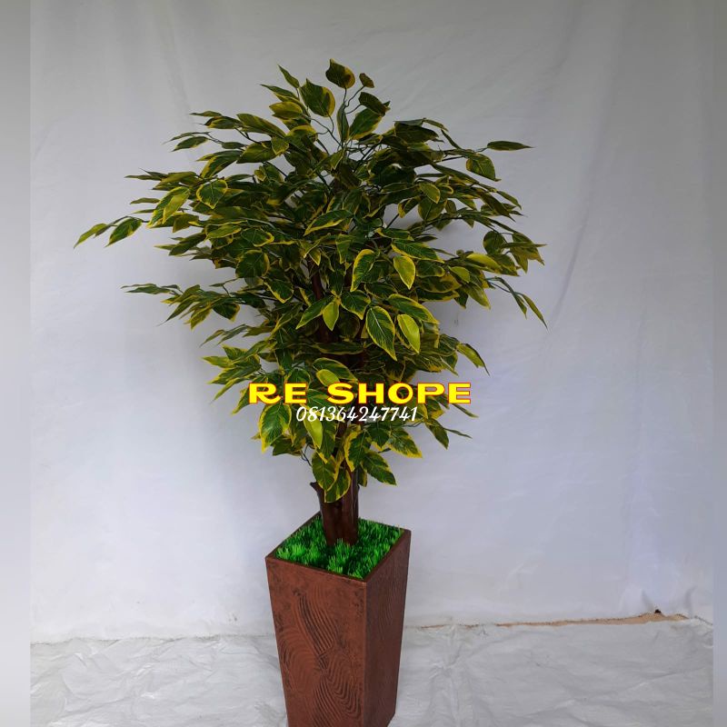 bunga hias/bunga plastik/pohon hias beringin artificial/pohon beringin/daun beringin lis kuning