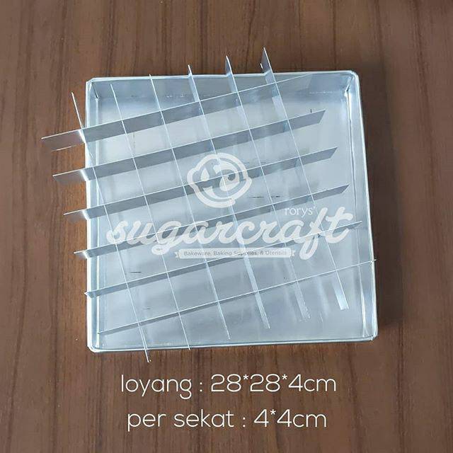 Loyang sekat 28cm / loyang cake potong