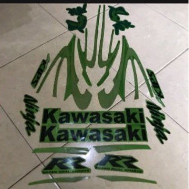 STRIPING MOTOR KAWASAKI NINJA RR 2010 OLD 10 HIJAU LIS BODY POLET STIKER 2009 09 2011 11