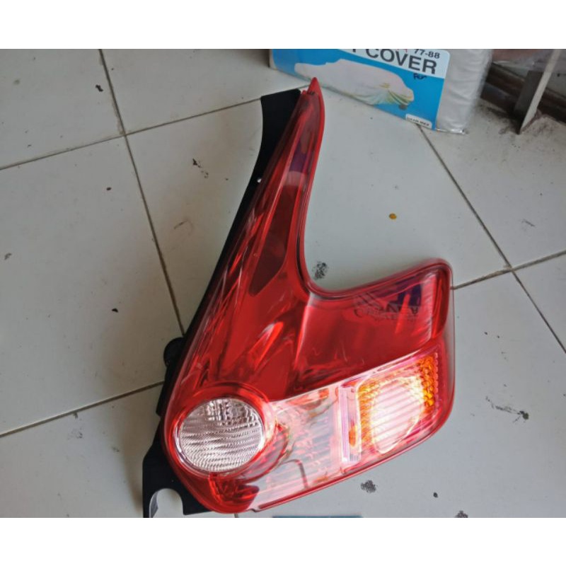 stoplamp nissan juke