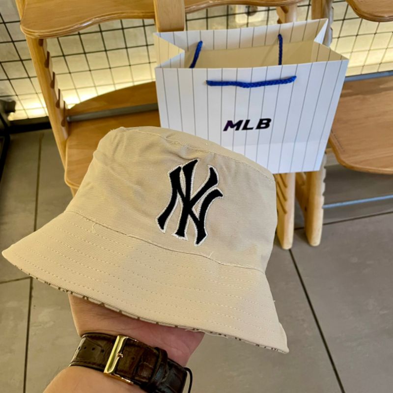 NY MLB BUCKET HAT WITH PAPER BAG