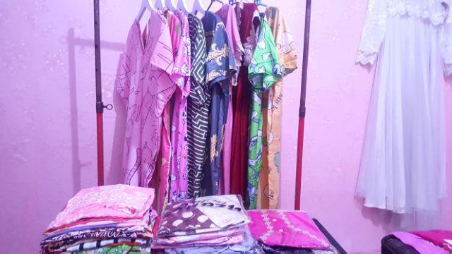 Gantungan Baju / Hanger Kayu Putih Dewasa