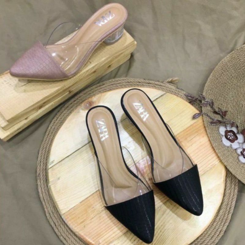 SepatuWanitaHakKacaZara