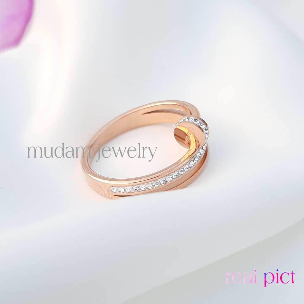 Cincin Titanium Model Paku Love Diamonds Artifisial Tersedia Warna Rosegold, Gold dan Silver