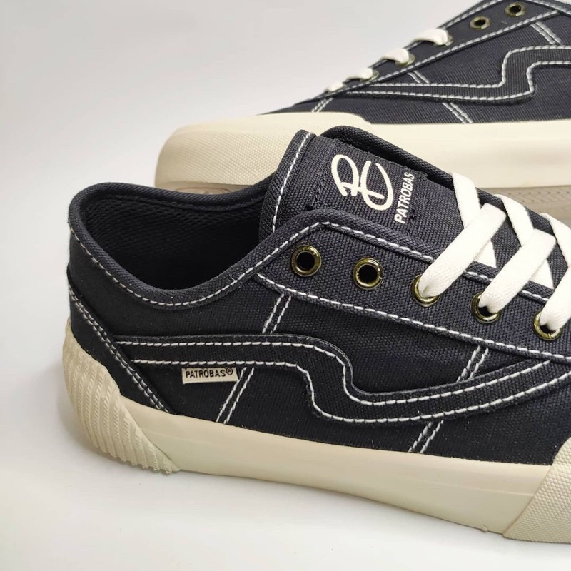 SEPATU PATROBAS EQUIP LOW BLACK WHITE ORIGINAL-2